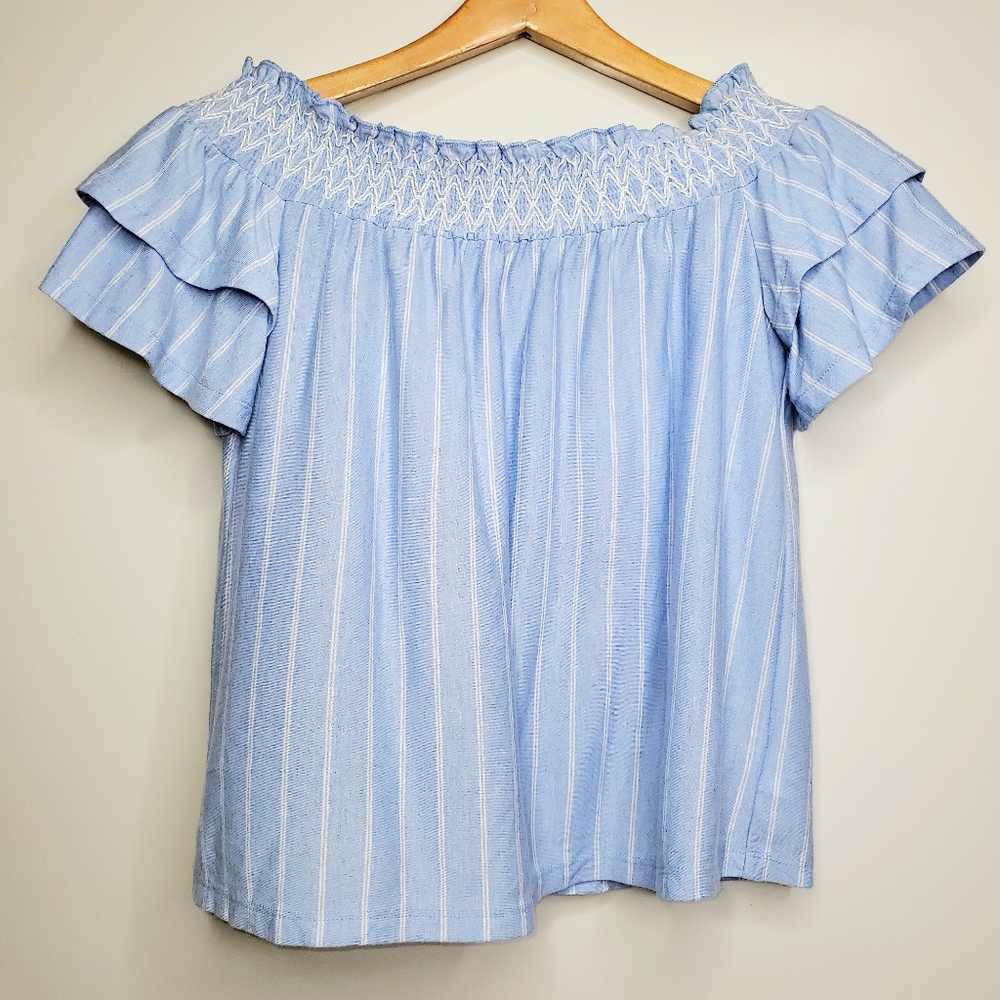 AMERICAN EAGLE Light Blue Off Shoulder Striped Smocked Blouse Top Size Small
